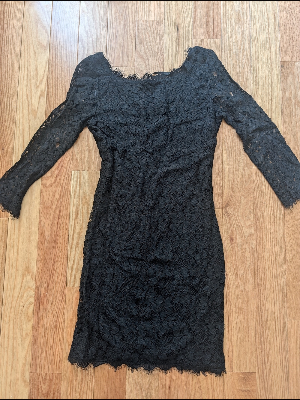 Diane Von Furstenberg Black Lace Long-Sleeve Sheath Dress